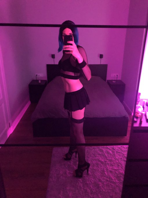 I love purple light 💜 https://t.co/YeqyB9F4wW<a href="/tag/bnwo"class="tags"><span>#bnwo</span></a>