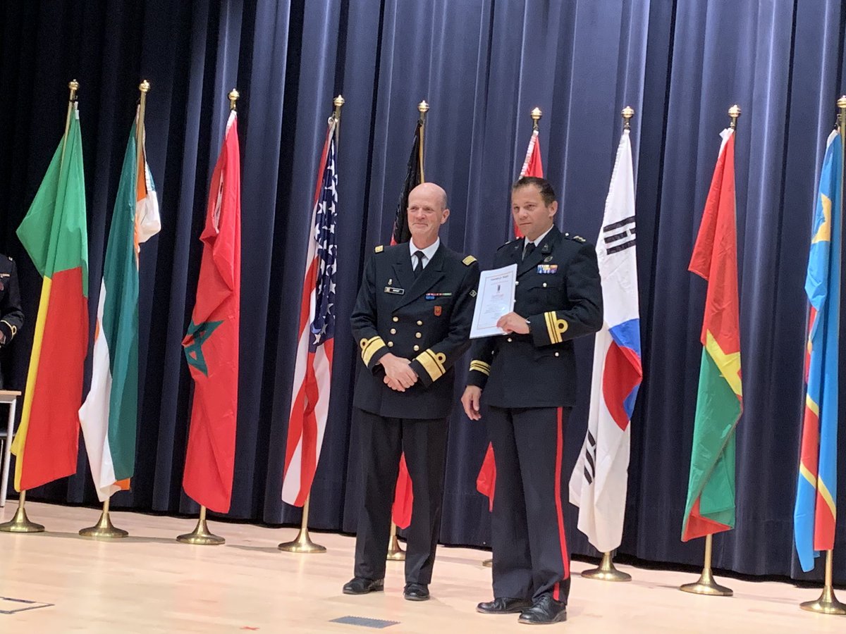SchotteGuy's tweet photo. Graduation ceremony of the Belgian Advanced Staf Course and Higher Military Administration Course. BZ Jan, Henk, Laurence &amp; Michael. 10 months, 12 nationalities of 4 continents. That’s the strength to provide military readiness https://t.co/DcJXaboYdc