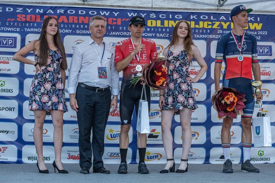 MazowszeCycling's tweet photo. Tomasz Budziński is 2nd in General Classification after 3rd stage „Wyścigu Solidarności i Olimpijczyków” ✅
Tomasz is three seconds behind Timo Kielich (Alpecin-Fenix). We still have two stages and 6 bonuses sprints ahead of us 💪🏻
#WSiO https://t.co/tJ2BCasrwb