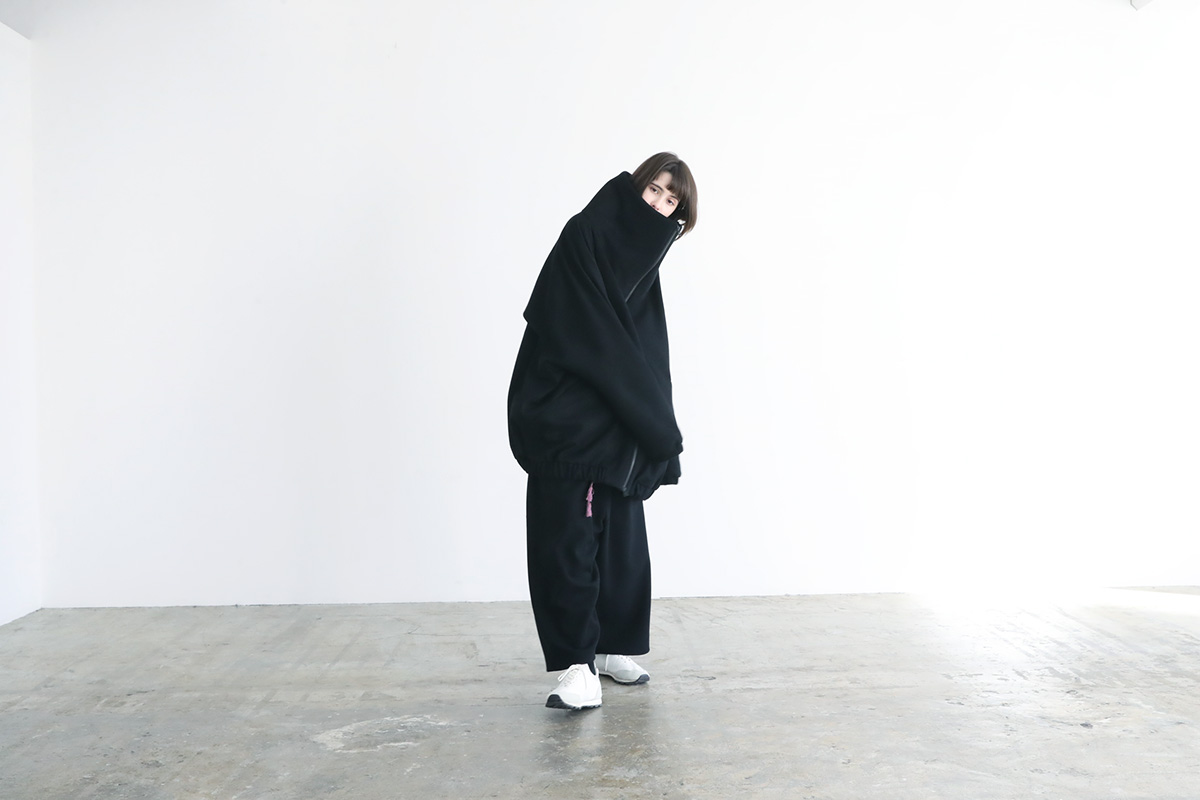 Palmmaisonstore's tweet photo. bluson coat vuy-a12-c01[BLACK]
@VUy_1013  
#VUy #bluson #コート 

【素材】WOOL 100% / CUPRO 100%
【重さ】約1500g 

https://t.co/iHp8GLX6rm https://t.co/epURUpwbR5