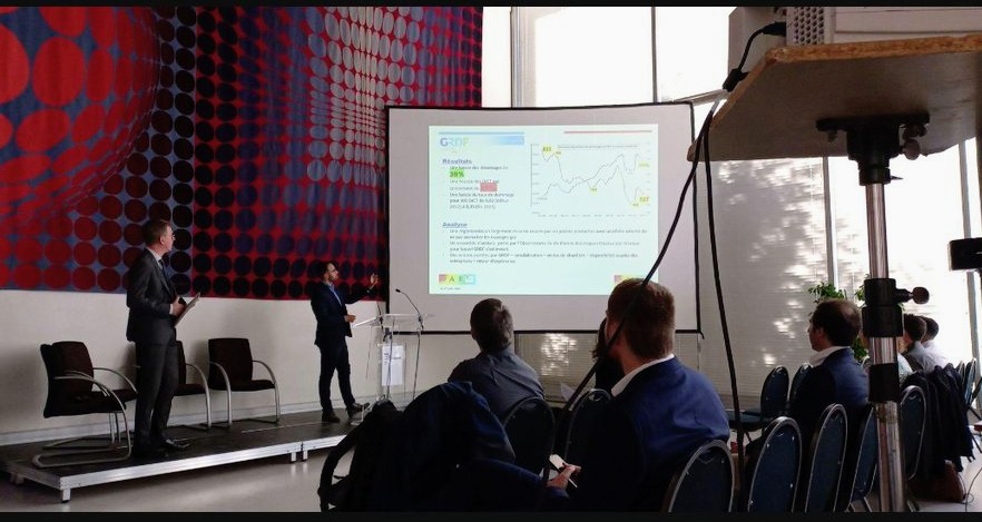 #DAE10ans Aujourd'hui nous fêtons les 10 ans déjà du Décret Anti Endommagement au sein de la préfecture des Hauts-de-Seine <a href="/Prefet92/">Préfet des Hauts-de-Seine 🇫🇷🇪🇺</a> <a href="/rte_france/">RTE</a> @GRTgaz <a href="/GRDF/">GRDF</a> @enedis_idf_o Notre objectif commun la baisse des DO🤝