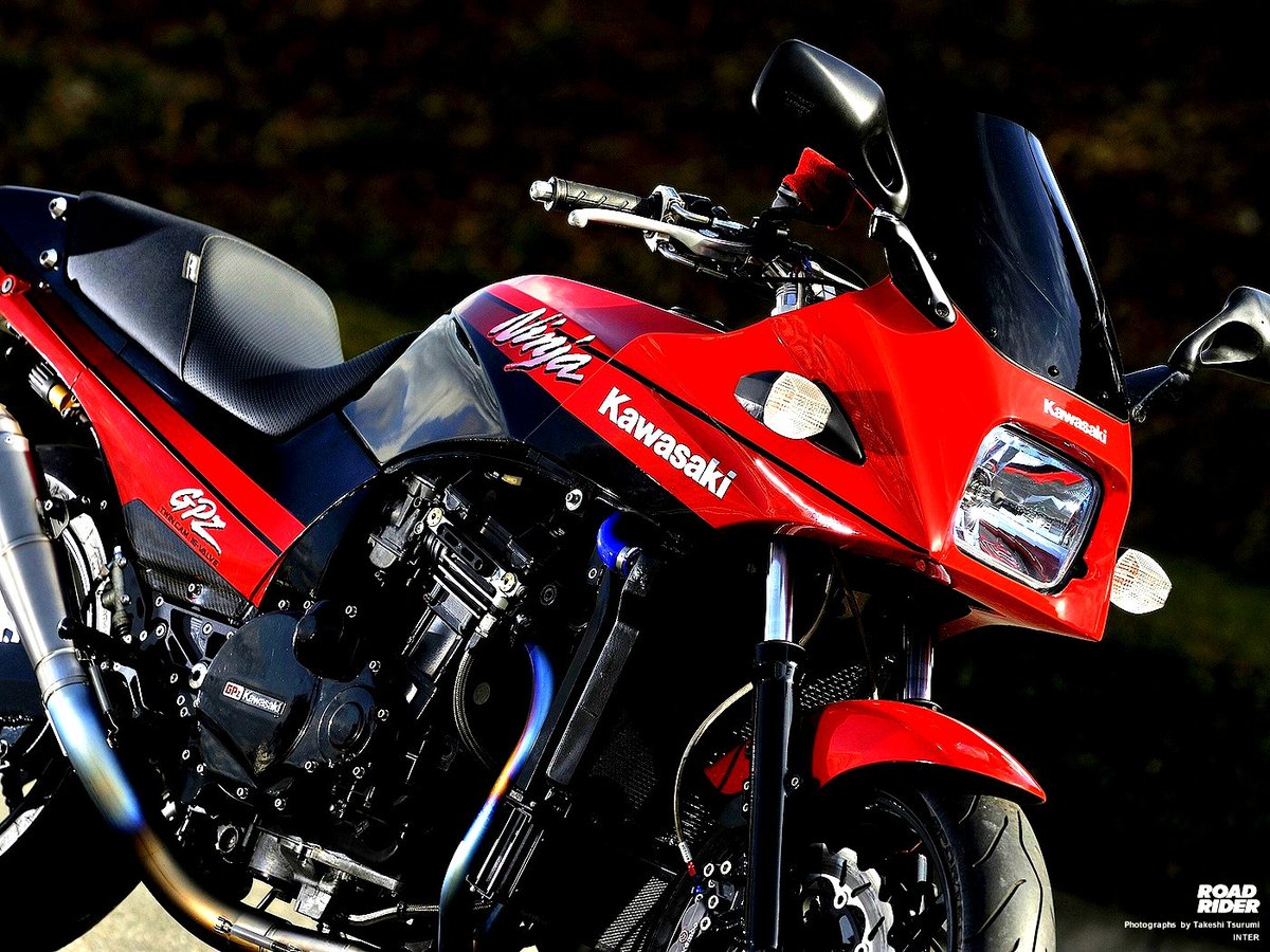 値頃 アオシマ 1/12 カワサキGPZ900R トップガンマーベリック仕様