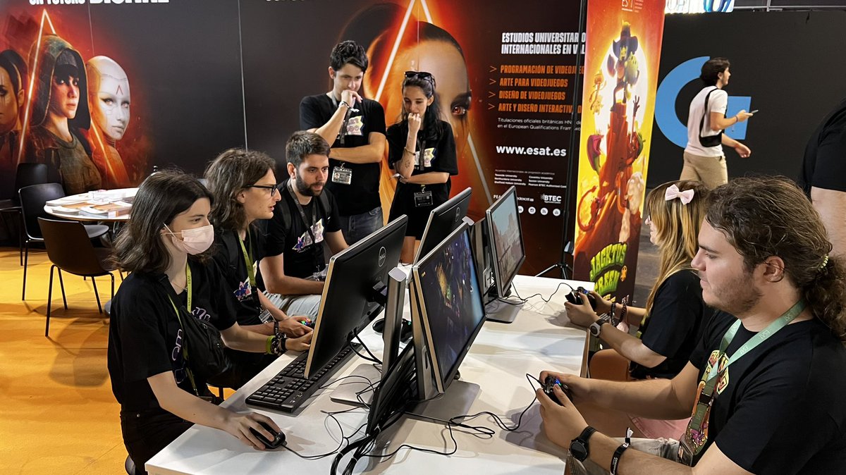 ESAT_Valencia's tweet photo. Preparados para jugar 🎯
en @DreamHackSpain 🎮
#DreamHack2022
@_SeekingLight_ ☀️ @JacktusGreen 🌵
 @MetalBorn 🎸
@Insurrection_C 👊
https://t.co/MRYCEN60r1 https://t.co/m8oOJ0jafn