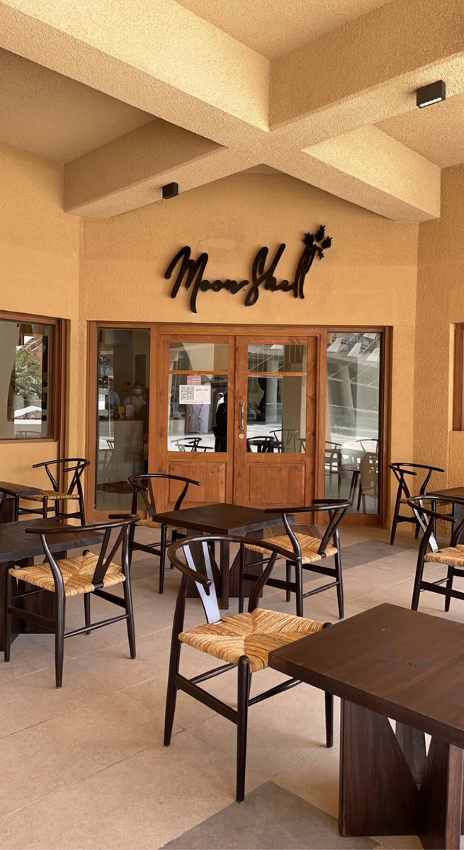 وين بتروحون بالرياض بالإجازه ؟ 😍
من الاماكن الي انصح فيها 
تمشيه + مطاعم حلوه 🍃❤️
ساحة الكندي 📍
مفتوح الان 
( باسترينا 🥖- قوت كوكي 🍪- أبونجم 🍔- مون شيل - يوجي 🍃 ) وغيرهم 👯‍♀️