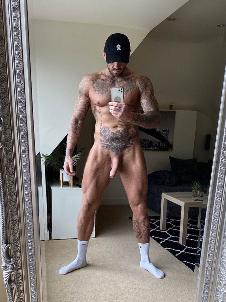 ❗️🔞Porn & Promos🔞❗️ on X: This man is just 😍🤤 what a god! @ tommyofficialuk comment what youd let him do to you 😉😈💦  t.coUzL0tOylXO  X