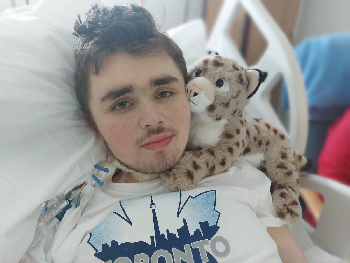 Hi Everyone, I hate asking, but my son Archie is in heart failure and only a miracle could help him right now. Please can we all retweet this and get the hashtag #PrayForArchie Viral. We need your Prayers, Awareness, Donations anything you can do. Thank you 🙏🏼 x