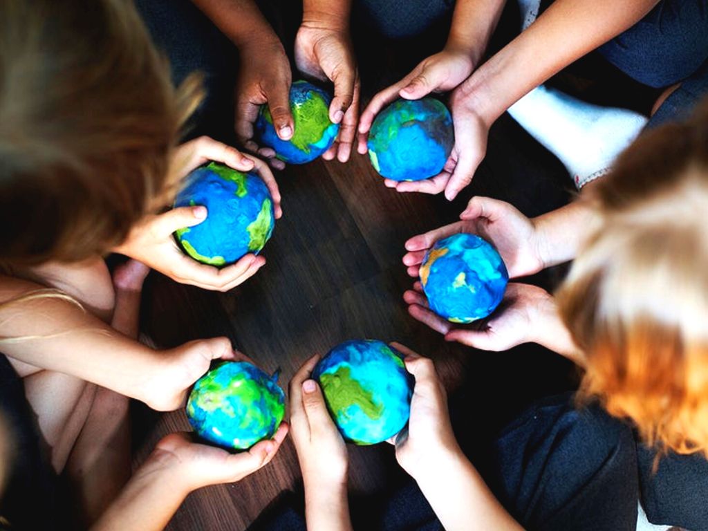 Atelier : Transition écologique - 
Learn to Be 
Transition écologique : dépasser nos freins pour passer à l’action.Comment parler du futur aux enfants pour changer le monde ensemble ?
Pas si facile de parler de transition écologique avec les enfants. Au cours de cet atelier, ...