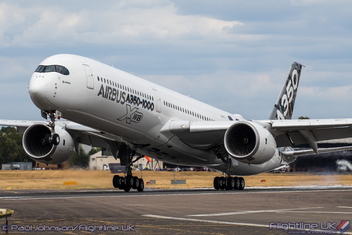 flightlineuk's tweet photo. Updated: PREVIEW: Farnborough International Airshow 2022 - https://t.co/7YjuXBMPtY #avgeek #airshows #fia20 https://t.co/7NX0V3Qa81