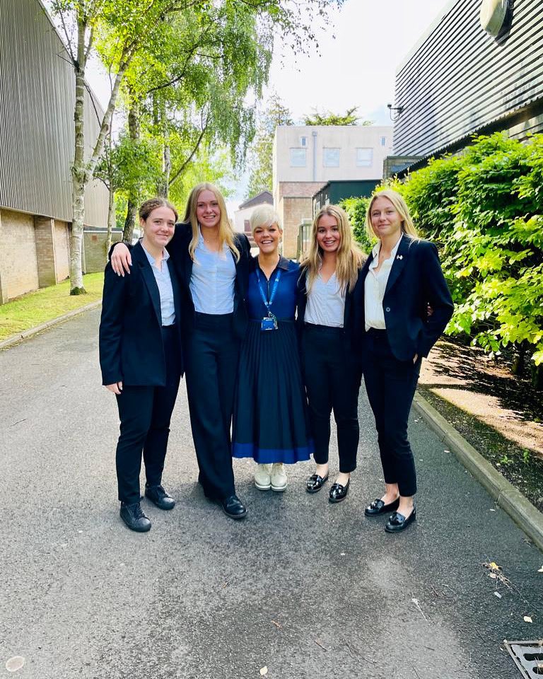 💙🌟What an end to the Year! Our very own Catrin - Captain of School💫 Molly - Headmasters Distinction 💫 #success #celebrate #congratulations #themillfieldway #bebrilliant #warnerhouse #starsinthehouse 💙💚❤️💫🌟 <a href="/MillfieldBP/">Millfield Boarding</a> <a href="/MillfieldSenior/">Millfield School</a>