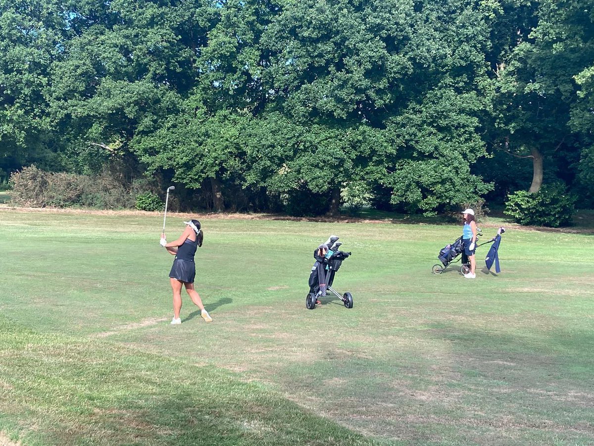 FinchleyGC's tweet photo. Finchley's first Academy Competition 🏆 Congratulations to Katherine winning with 19 points, and Louise & Simon joint runners up. Fantastic organisation by Membership Director @AnneIarchy and all the Academy Mentors 👏#golfinlondon #middlesexgolf #womeningolf #beginnersgolf https://t.co/e3gmlAkcZn