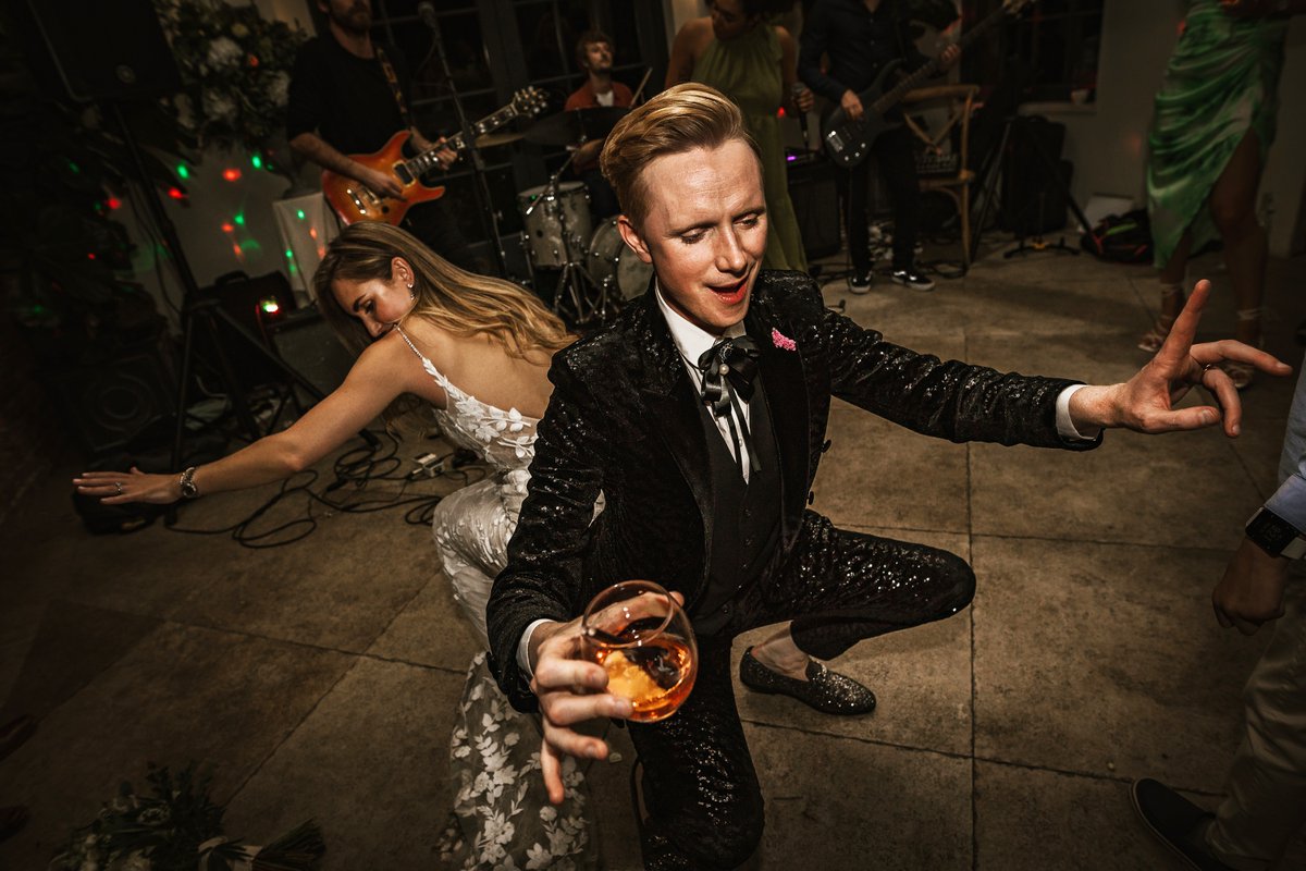 We’re excited to see that <a href="/stevegphotos/">Steve Grogan</a>, EPA 2019 #Weddings Category Winner, is back with the first set of photos for this popular category.

Featuring: <a href="/Abbiedew/">Abbie Dewhurst</a> &amp; ​​<a href="/OwainWynEvans/">Owain Wyn Evans</a>

Enter your favourite shots before the end of July: bit.ly/3xCgdkD

#EPAS22 #photography