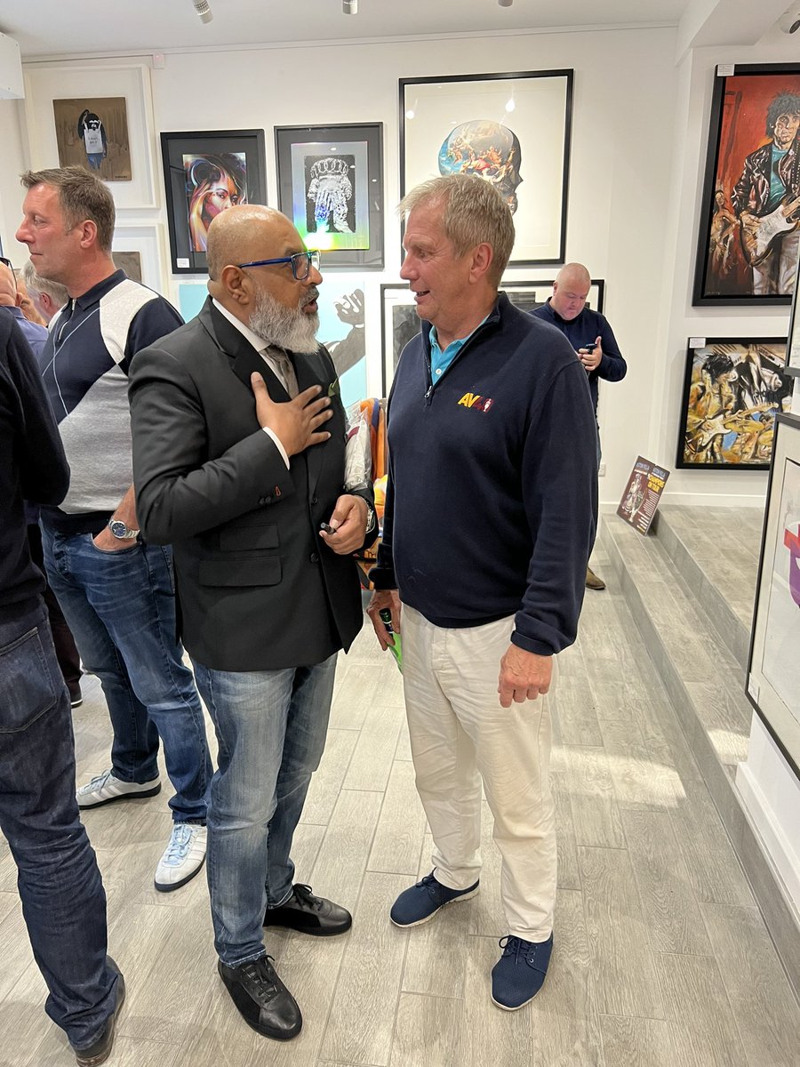 itwfamily's tweet photo. 29/06/22
Big thanks @ITWFamily member #mementosmemorabilia #Exclusiveinvitation #AstonVilla #legends #memorabilia https://t.co/S4ARvkywFK