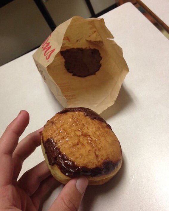 evilpez4's tweet photo. Canadian Heritage Moment 🇨🇦🍩 https://t.co/BRnxWFwMQY
