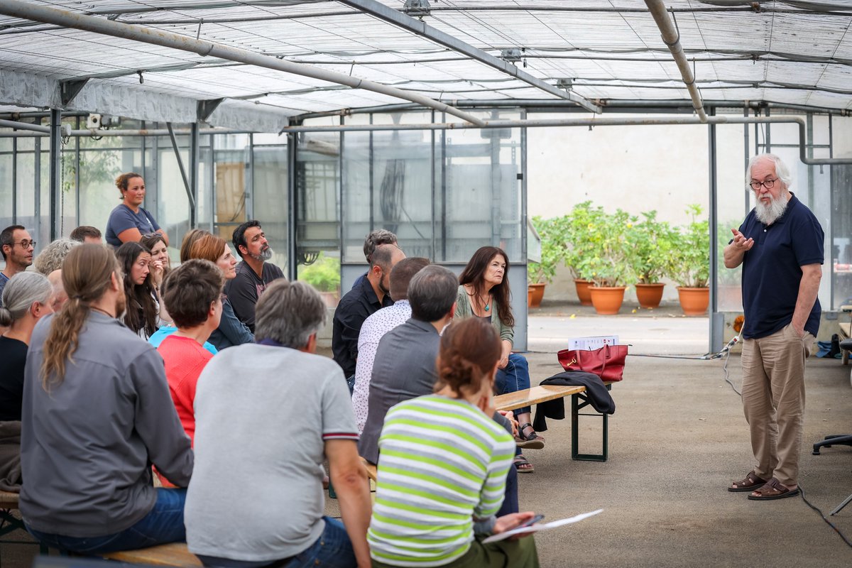 LorientAgglo's tweet photo. 🌎 Parcours adaptation au changement climatique
🗓️ Ce mercredi 29 juin dans les serres municipales de #Lorient
🌱 Après-midi sur la #biodiversité &amp; l'adaptation des espèces
🤝 Pour élus &amp; agents du territoire
🌳 Observation en #forêt &amp; ateliers solutions fondées sur la #nature https://t.co/xFmF9q7Id1