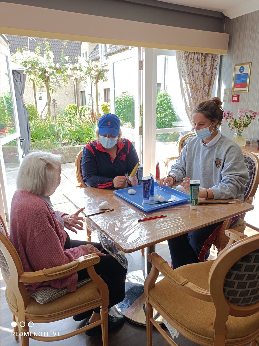 RCSixthForm's tweet photo. Y12 working hard in the garden and enjoying some #thoughtful chats with the residents at Hunters care home #rendcombfamily #adventurous https://t.co/AIkkWM2xnl