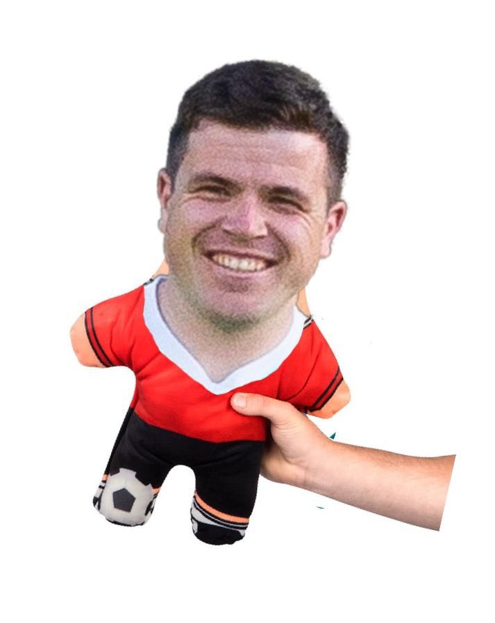 LlanrhaeadrFcSL's tweet photo. As a fans favourite player of the season, we will selling merchandise of @EvansGari . Tediโs , keyrings, posters will all be available in the next week or so #garibach #fansfave https://t.co/xjdC0g8xzq