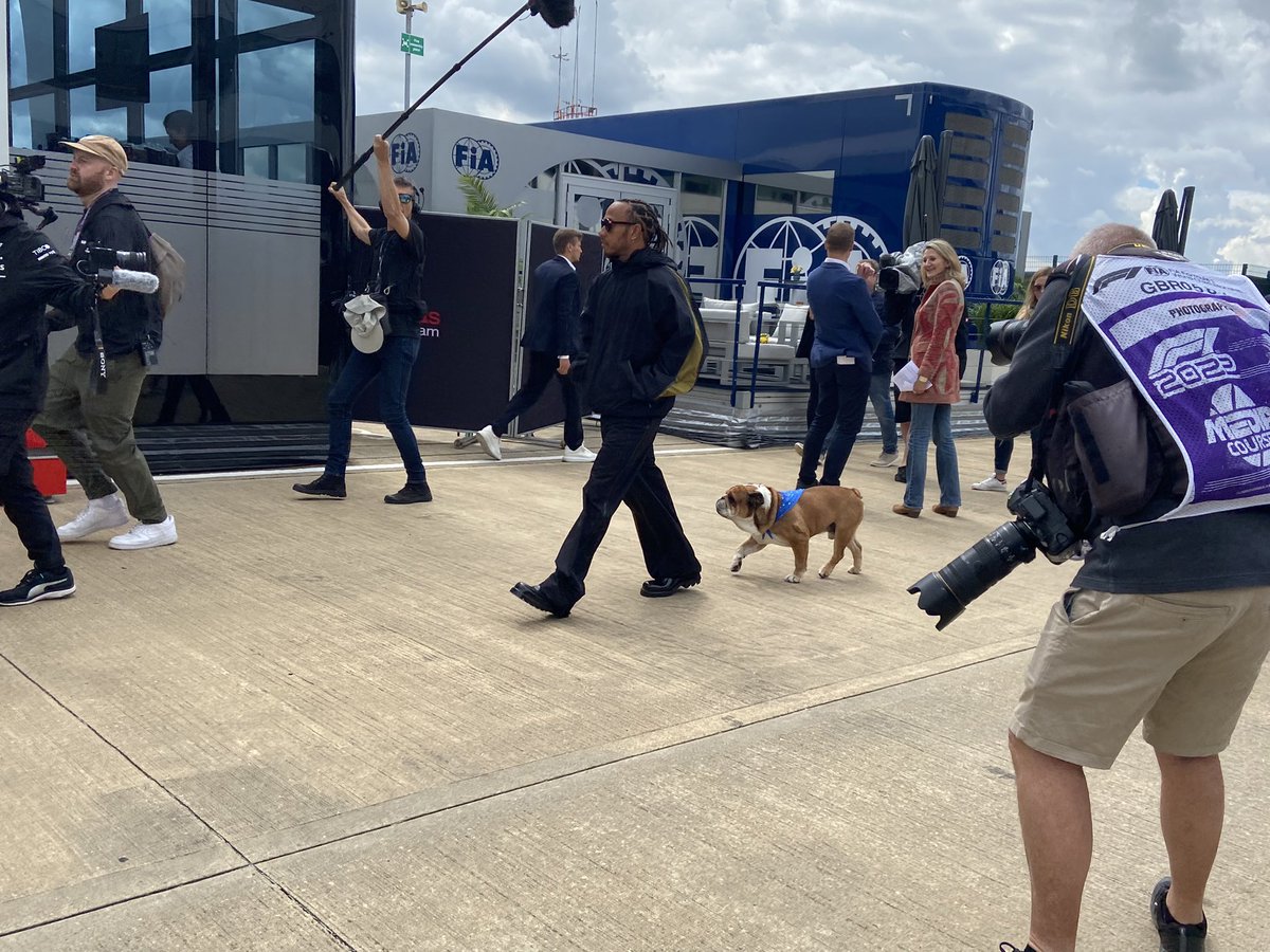 RT @SiljaRulle: Lewis #Hamilton arriving at the track, in company of Roscoe #BritishGP #Silverstone https://t.co/bpVhF99DZh