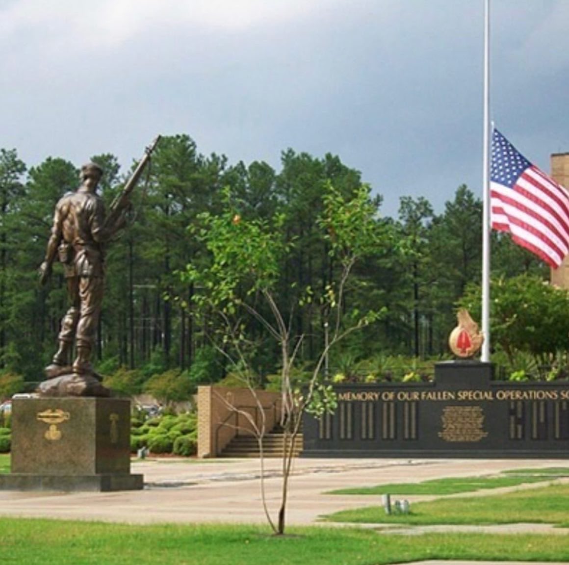 op_hawkeye's tweet photo. 7.1.2004 ~ Staff Sergeant Robert McGee🇺🇸
#OpHawkeyeRemembers #RobertMcGee #82ndAirborne #1stSpecialForcesGroup #JSOTF #AATW #DeOppressoLiber #supportourSOFcommunity #Operation_Hawkeye
📜 https://t.co/k862aat1TS
📜 https://t.co/Lho3uwfNjV https://t.co/o7hNXMyEuA