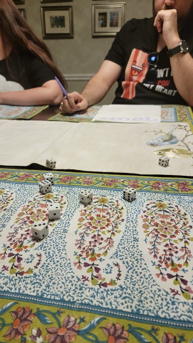 Lisa Trewin tweet media