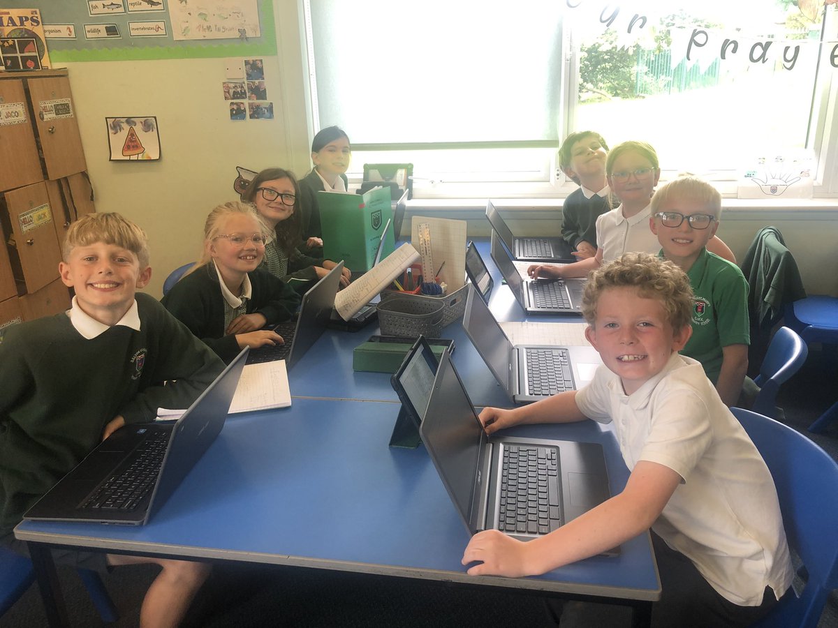 abarnardDSM's tweet photo. @hcccroskery The children used the #chromebooks this afternoon to edit and improve their Big Writes using #GoogleClassroom. They used a mixture of written feedback in books and @Showbie to help 🤩!! https://t.co/XIfCzuw7lM