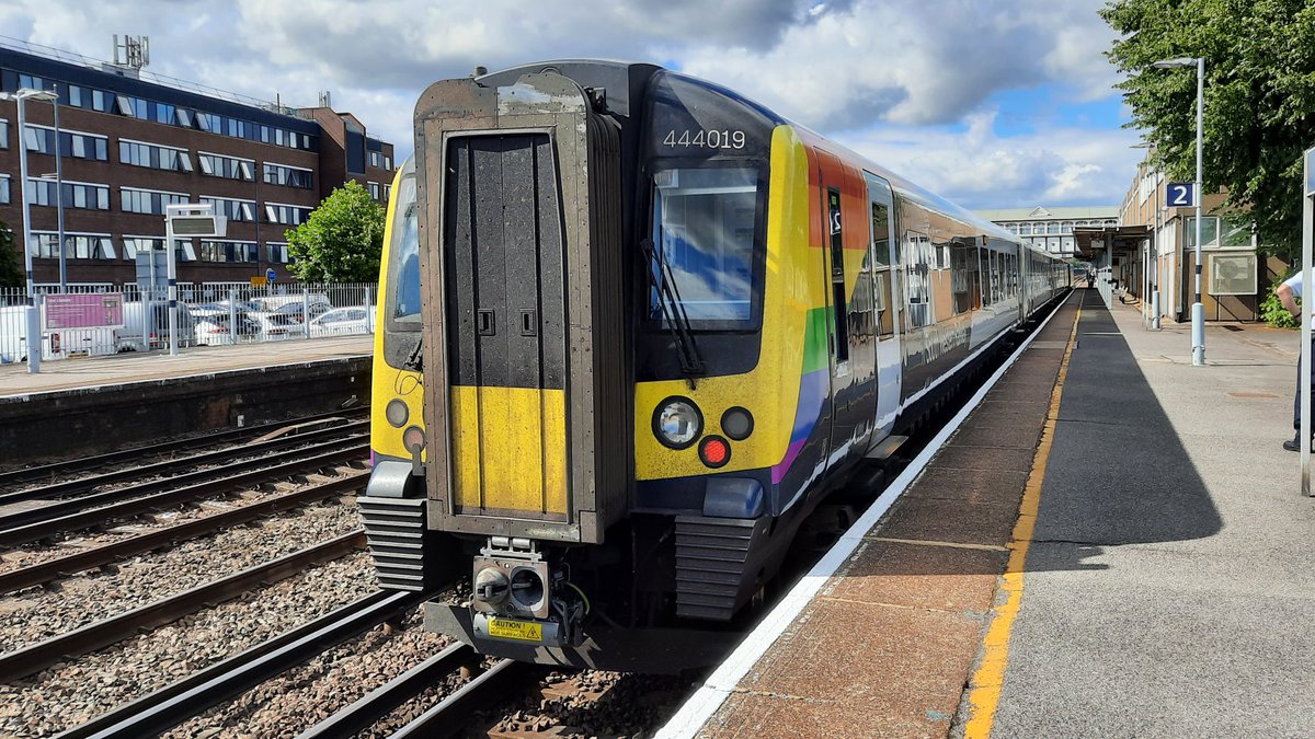 TTrains40's tweet photo. Saw some great stuff today! #Trains #Railway #Traintravel #Class47 #Class66 #Class69 #Class444 #VintageTraction #VintageDiesil https://t.co/zVpoK8Vxnm