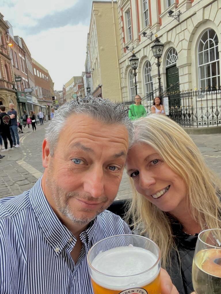 dianeCDee's tweet photo. York day drinking. Photo because weโre not sad fuckers drinking with no pals ๐คฃ๐คฃ๐คฃ
#NoLoneBeerSelfies
#YouKnowWhoIMean
@shoshanade @Nurseborisbash @RosyChipshop @cymrawes @JLFphoto @burningoil1972 @NoMoreGreed and others https://t.co/s6debuzZga