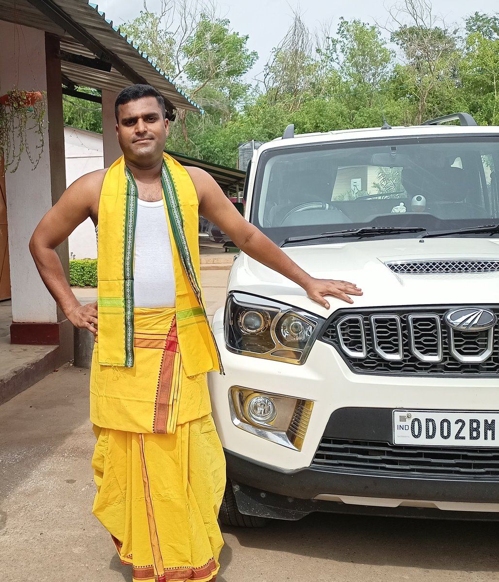 24bikash's tweet photo. ରଥ ଯାତ୍ରା ପାଇଁ ପ୍ରଥମ ଥର ଧୋତି ପିନ୍ଧିଛି।। https://t.co/Smc9dsFcxO