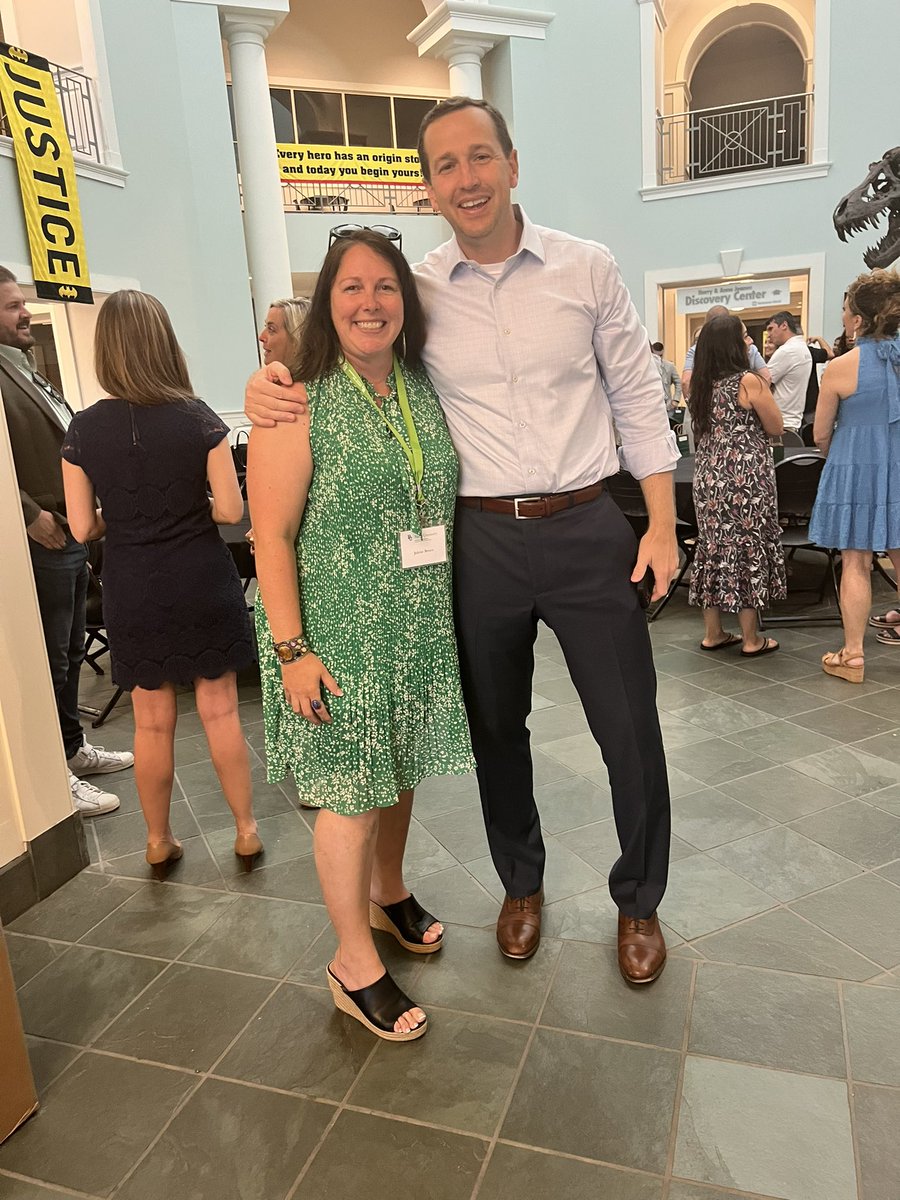 jolene_bruce's tweet photo. Grateful for @baylorcsl mission and the opportunity to flourish with @eckertjon @epellefsen @CoxHerb and ALL of the cohort members Dr. Eckert is “super” supportive in growing each student and appreciate him everyday! #Smuth #BeTheLight https://t.co/yOHppbHZlG