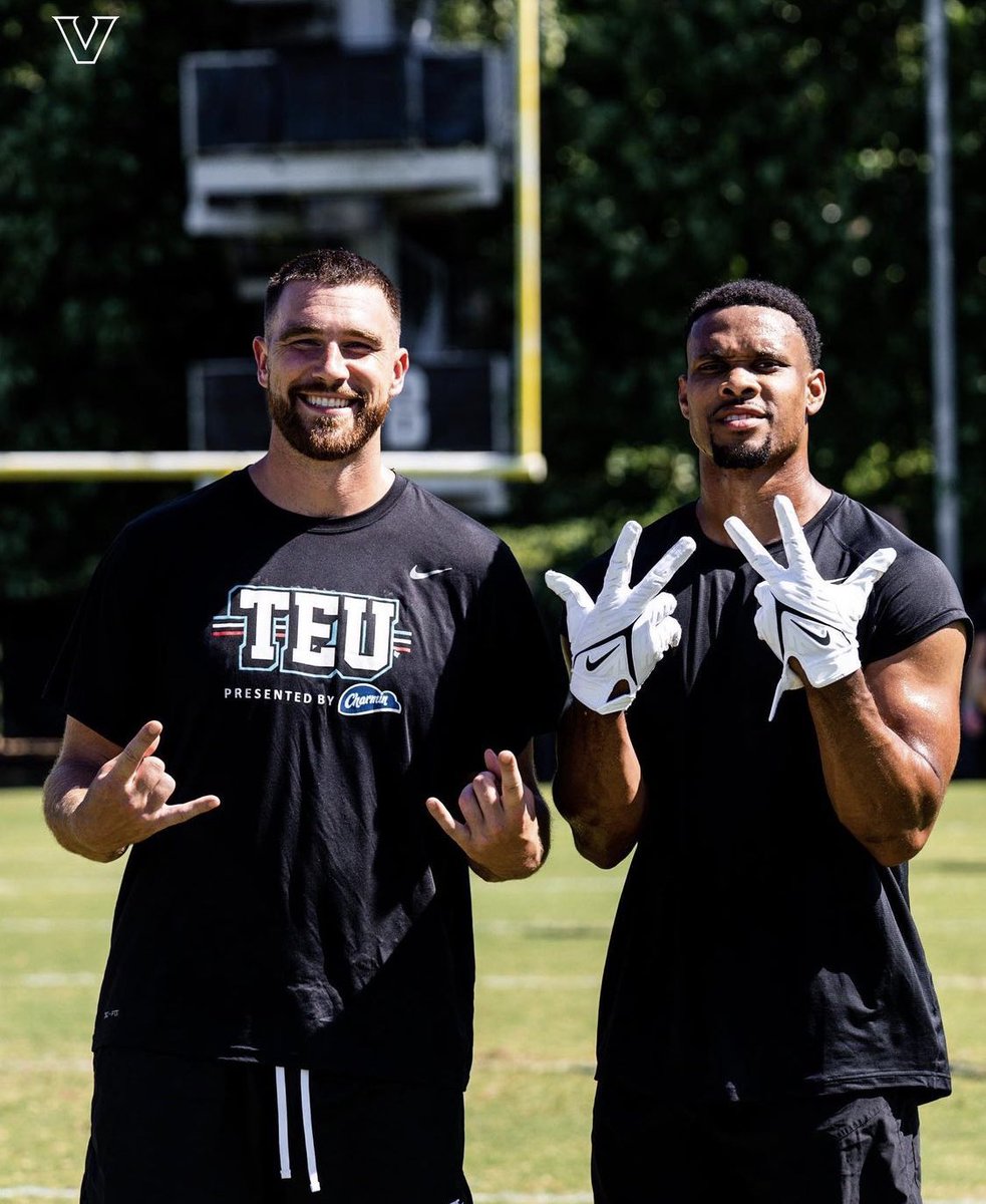 CaseyStangel's tweet image. WHAT A JUNE FOR @VandyFootball 

• Welcomed in our #FirstCla22 players

• Hosted 6 High School/Youth Camps 

• Built relationships with #GoldStandard23 recruits

• Hosted @TE_University 

• Celebrated a 3.02 Team GPA

• Moved the standard in the weight room/on the field