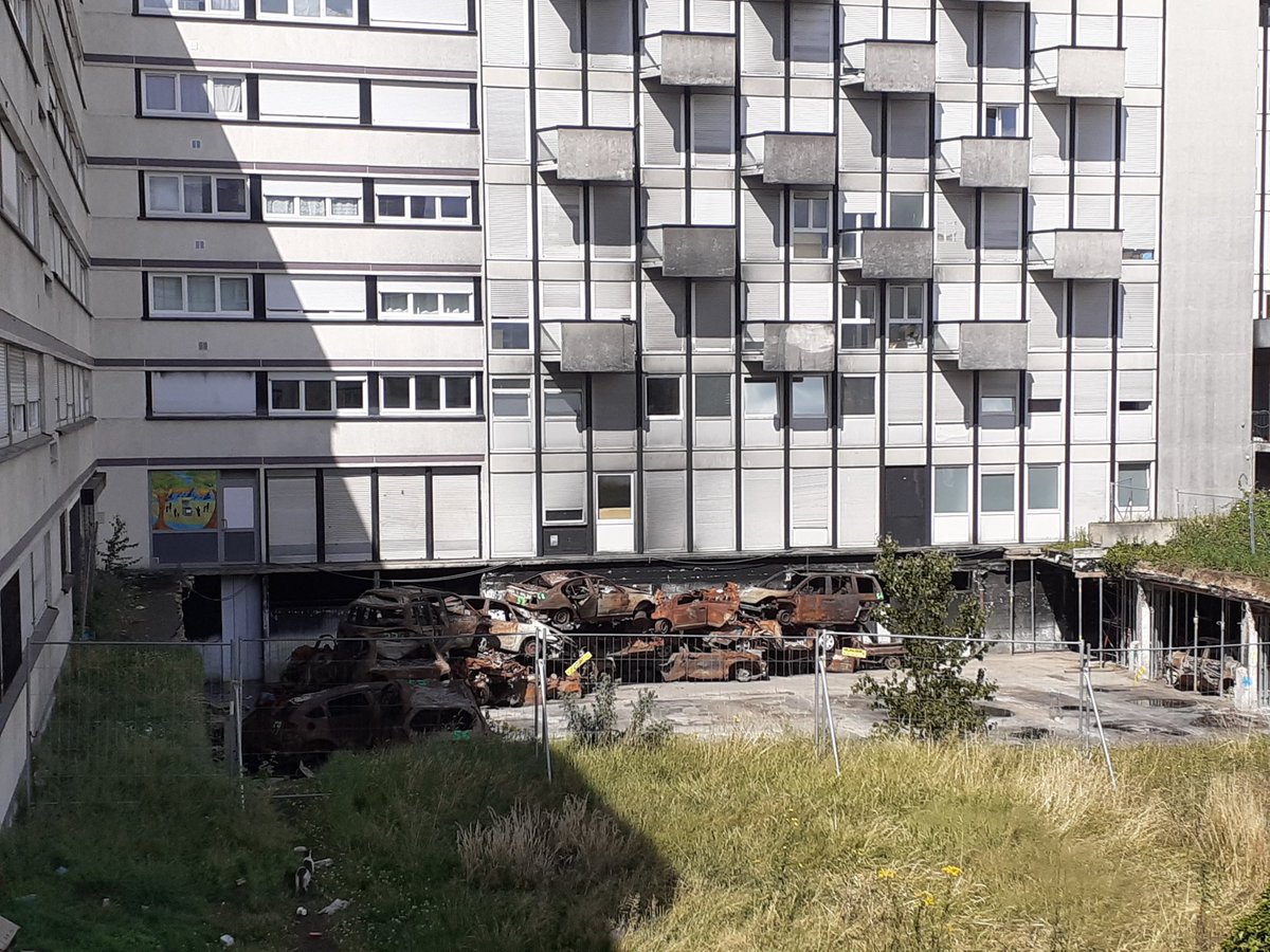 🏗Visite du quartier de Marcouville à Pontoise dans le cadre du projet de réhabilitation coordonnée par <a href="/AnruOfficiel/">ANRU</a>, avec A-C. Mialot, la DG et P. Court <a href="/Prefet95/">Préfet du Val-d'Oise</a>
➕de 95 M€ vont être investis pour améliorer la vie des habitants grâce à un quartier plus attractif et accessible
