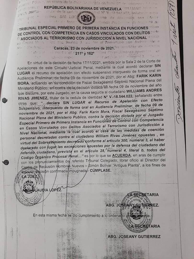 ProtestaMilitar's tweet photo. LA PROTESTA MILITAR: #leer  
#JUSTICIA: 
Documentos que dejan al descubierto, la privación extrajudicial del Capitán (Ej.) Williams Andrés Rivas Jiménez. #Venezuela #BoletaDeExcarcelación #1Julio2022 Cc. @SebastianaB 
https://t.co/4lQOW3eXXk https://t.co/z24gVm5Oo0