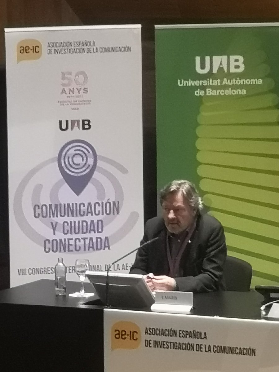"Si tengo que definir a Barcelona diría que es Mediterránea, Milenaria, Moderna, y Mestiza. Es  tierra de paso y acogida, estamos felices de celebrar 50 años de Facultad de Ciencias de la Comunicación UAB con ustedes" Dec. Enric Marín <a href="/beatrizemarin/">beatrizelenamarin</a> de <a href="/upbcolombia/">UPB</a>