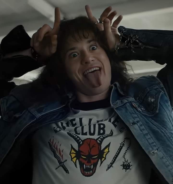 cutesmile__K's tweet photo. Te amo Eddie, y para mi siempre serás el mejor personaje de Stranger Things
#StrangerThings4 
#StrangerThings https://t.co/XKKvUNRoIU