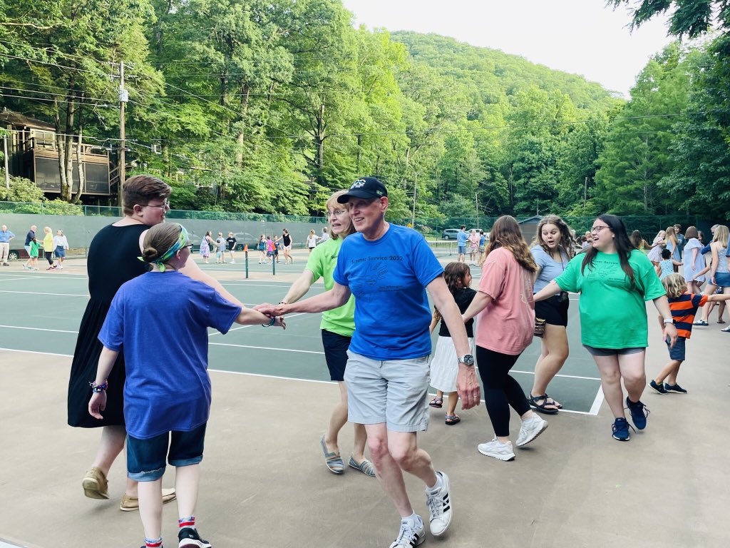 evergreenn20's tweet photo. This is the day that the Lord has made. Let us rejoice and go circle dancing. #SS2022 https://t.co/NxXbyRlAZK