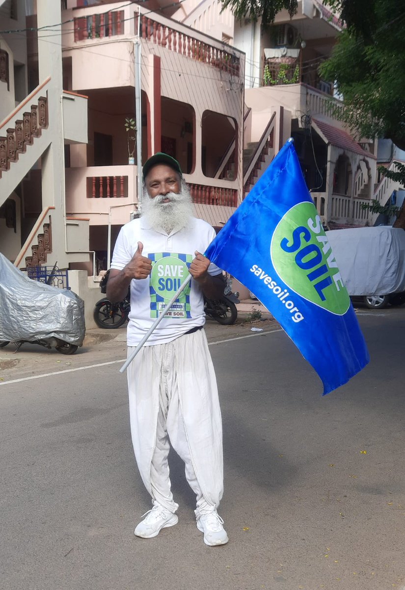 cpsavesoil's tweet photo. In an inspiring and moving display of commitment, 65-year-old Sharma, a Vizag #SaveSoil volunteer, ran 500km for the Save Soil movement. It's truly amazing to see how people offer themselves for such an important cause.
Action now: https://t.co/z6MmqLXuw6 
#ConsciousPlanet https://t.co/FOALDV1Vmq