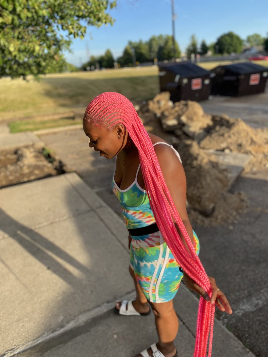 HeartSO_COLDxxx's tweet photo. Ankle length feed ins for the birthday girl ππ These braids hit different especially with the pink π₯° Scrub the grounddd in my @QuavoStuntin voice β€οΈβπ₯ #braidsbytee #anklelength #pinkbraids #feedinbraids #smallbraids #noimnotdoingtheseagainunlessyougot$350 #lbvs https://t.co/HfkfPNA99Y