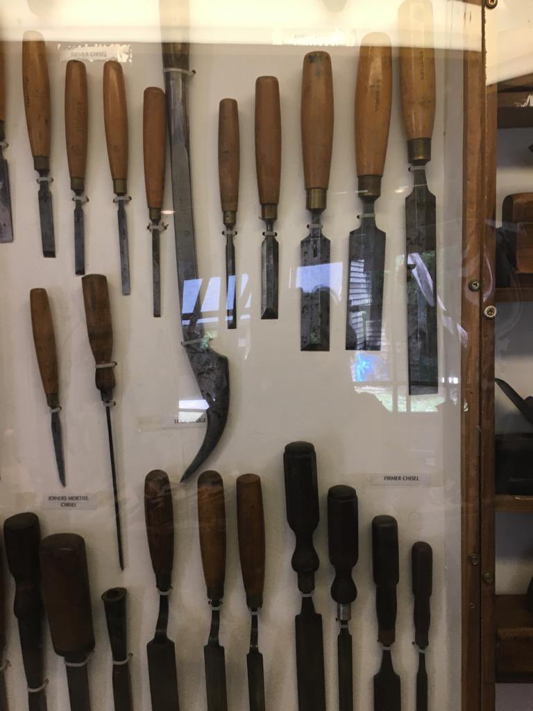 landsmith_sarah's tweet photo. My grandpa died 40 years ago, he was a steeplejack, jig & tool maker, plumber, engineer (designed plumbing for #RoyalFestivalHall) & repaired zinc roof during WW2 @NHM_London
Some of his tools he made & used are displayed @amberley_museum
#lostcrafts #lostskills #lovedahlias https://t.co/12ZJVkb1Gn