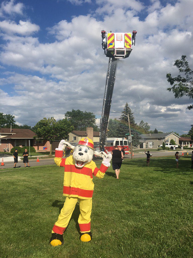 Windsor Firefighters 🇨🇦 tweet media