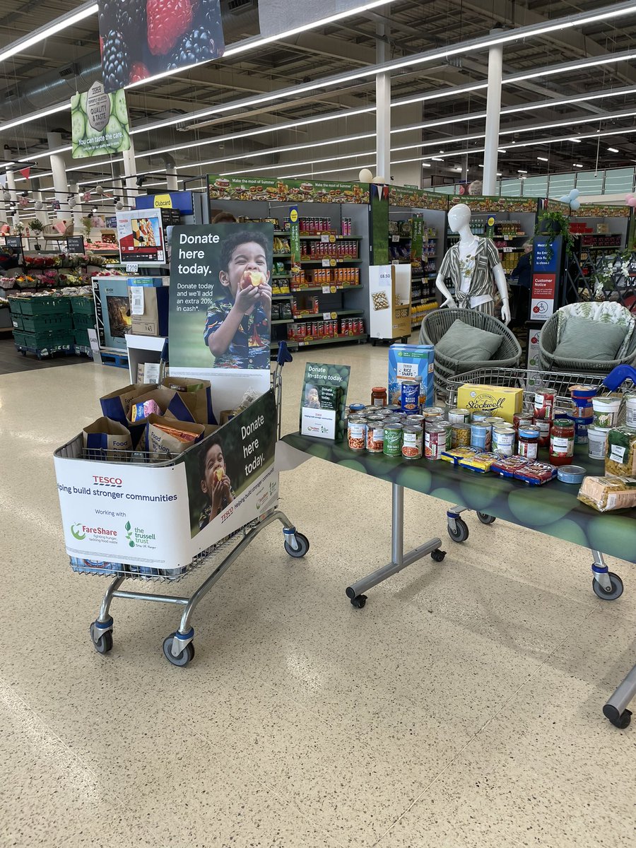 juls_thousand's tweet photo. Volunteering today w/ @PremierFoodsPLC for @FareShareUK in my local @Tesco! Bumped into local MP @AnneMcLaughlin 👏 https://t.co/LbeK6N5yKy