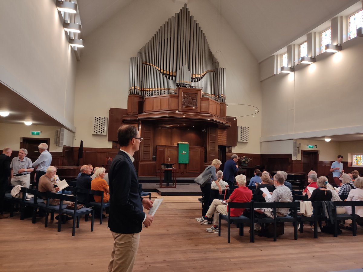 We gaan beginnen! Boekpresentatie "te midden van het tumult" met nieuw gevonden preken van K.H. Miskotte. Twitter mee met hashtag #miskotte