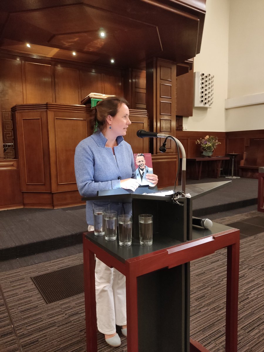 Mirjam Elbers: deze preken zijn als bemoediging en correctie voor de kerk voor vandaag en iedereen die al bijna niet meer bij de kerk wil horen. #miskotte