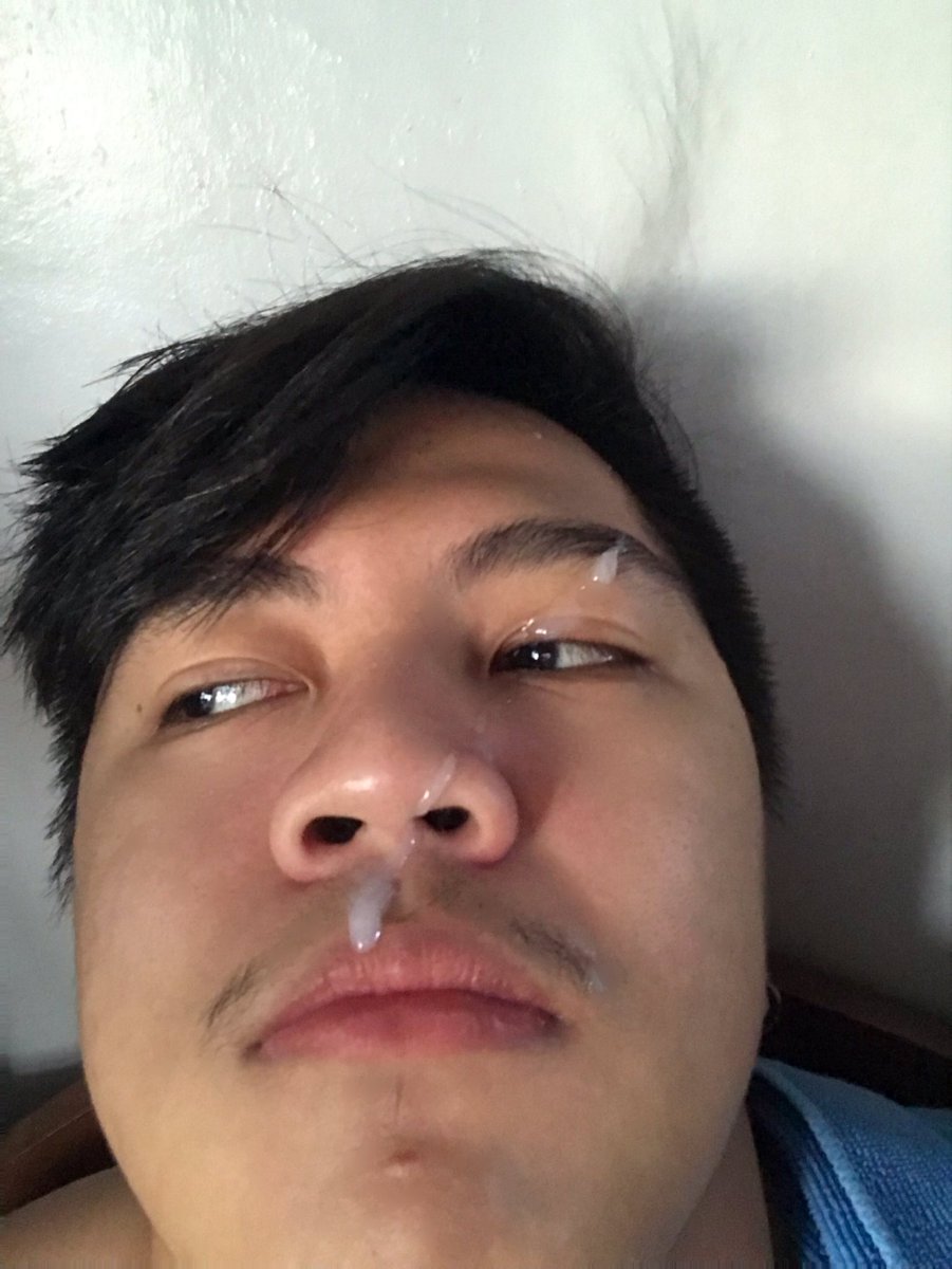 DeanConnorV's tweet photo. Send meds 🤧 Grabe na sipon ko huhu https://t.co/qtDBIEjgPO