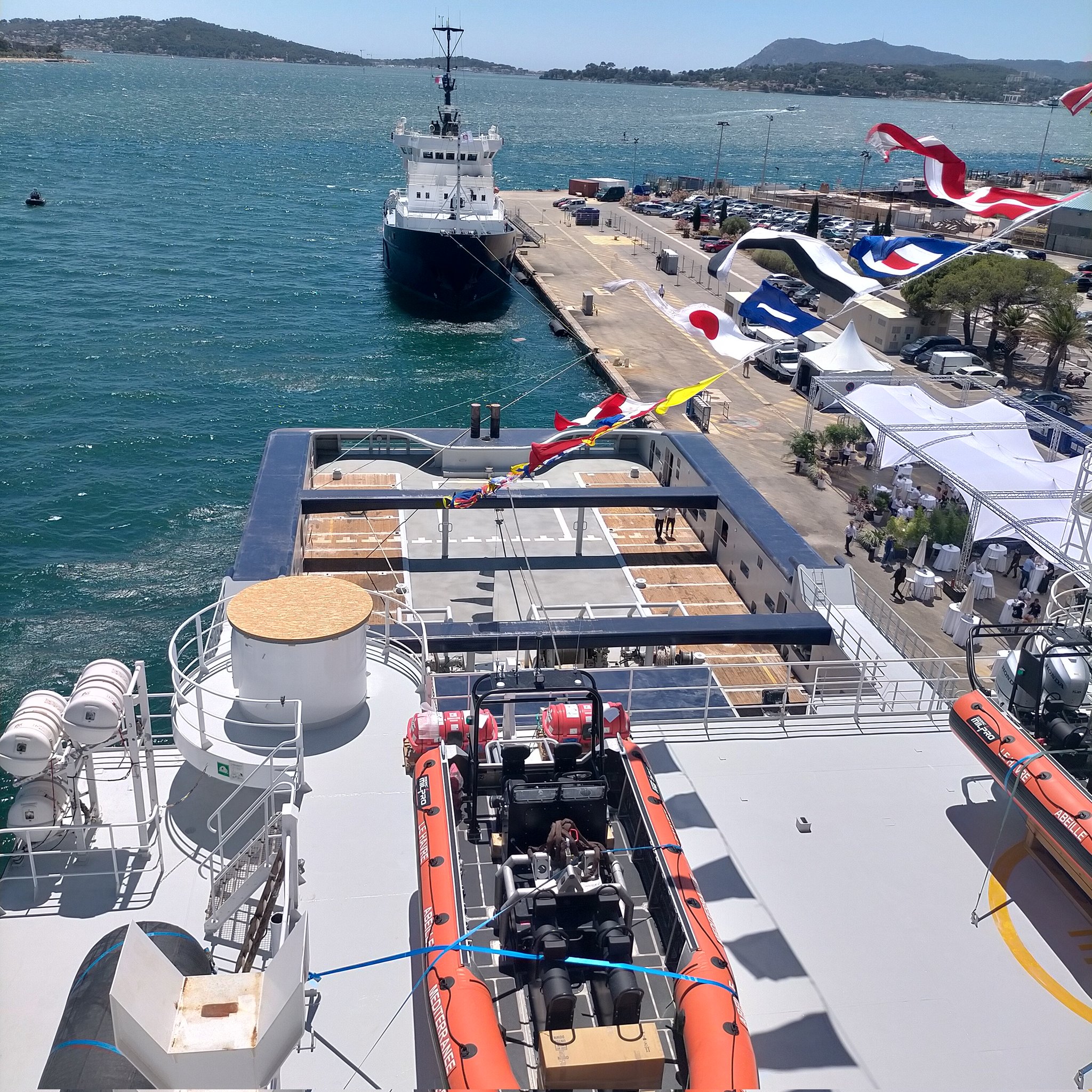 FWlJ1bjXwAEiLsT?format=jpg&name=large