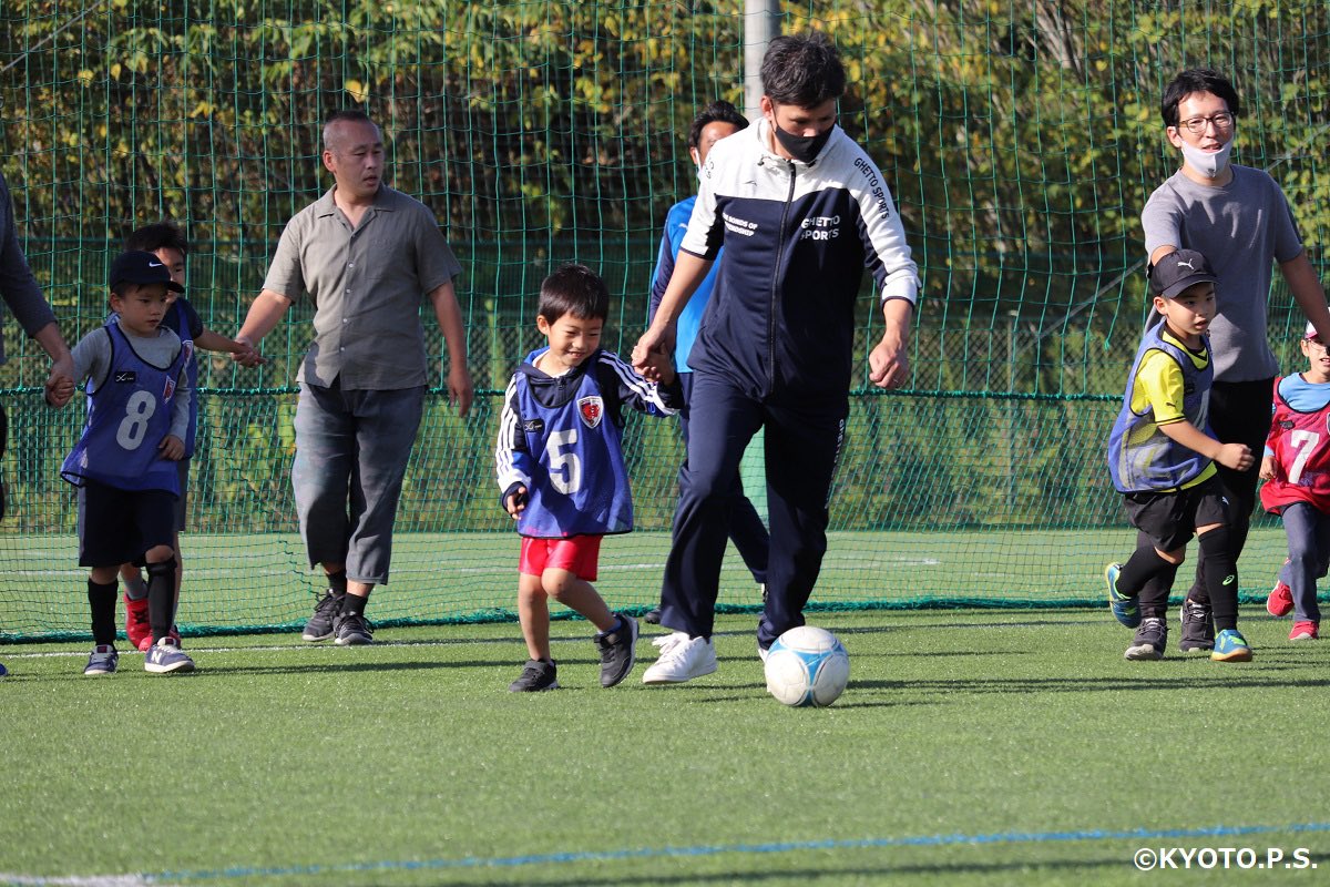 SANGASTADIUM's tweet image. ＼🌱ピッチでワクワクを😆／

スタジアムイベントとして、テント泊⛺️、朝ヨガ🧘‍♀️、親子サッカー教室⚽️などを開催します！
サンガスタジアムが大好きな皆さん、大集合です🏟✨

詳しくはこちらから💁‍♀️
sangastadium-by-kyocera.jp/dream-festa

#サンガスタジアムbyKYOCERA #夏休み