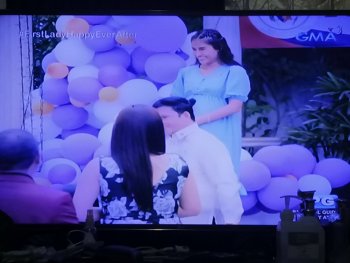 eshclrsl's tweet photo. ang cute naman ehshha

#FirstLadyHappyEverAfter
@sanya_lopez https://t.co/6dHmqznI8W