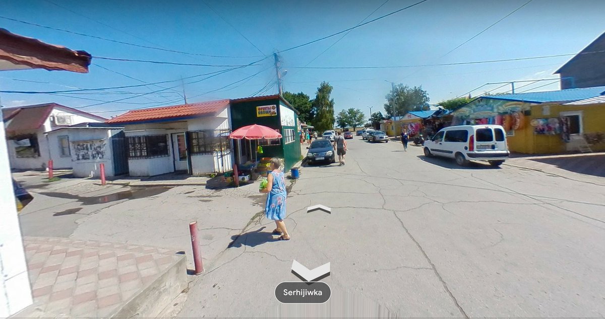 Fotobiene's tweet photo. Was soll denn bloss diesmal das "militärische Ziel" gewesen sein, liebe #Putin-Fans?
Getroffen wurden in #Serhiivka, Region #Odessa, ein #Wohnblock und ein #Hotel.
Dazwischen: Der #Markt.
Nun?? 🤬 https://t.co/yVtqNAHh6U