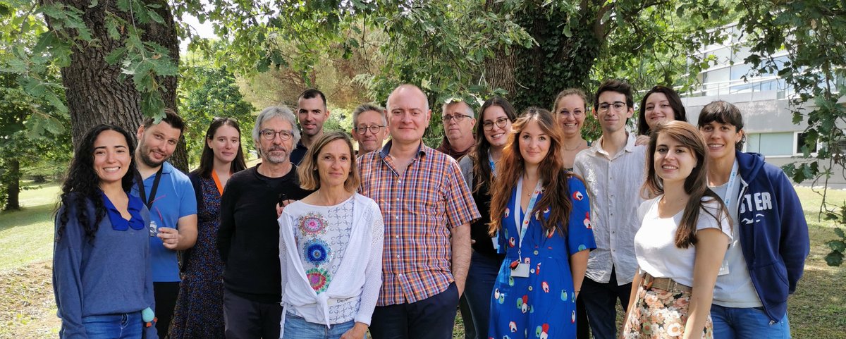 Lots to celebrate today!
A great opportunity to share some fun with my dream team!
(And time for a little nap after a few glasses of champagne... 😊)