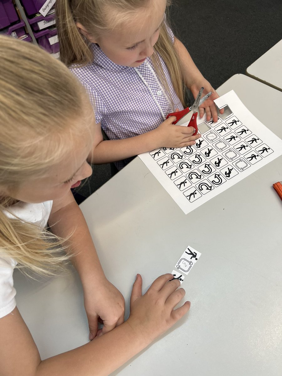 OPA_Darfield's tweet photo. Making our algorithms more efficient by adding loops @OPAD_Year2_ #OPADComputing https://t.co/NNVa0u5Kv0