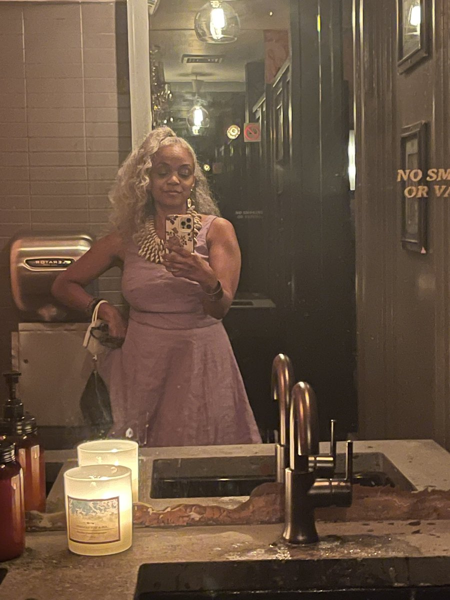 SinnamonLove's tweet photo. About last night. Shout out to mezcal, obligatory bathroom selfies, & late night musings.
#sinnamonlove #singleinbrooklyn #lifeisgood #greybae #love #datenyc #manhattan #brooklyn https://t.co/MJUrSSjRO9