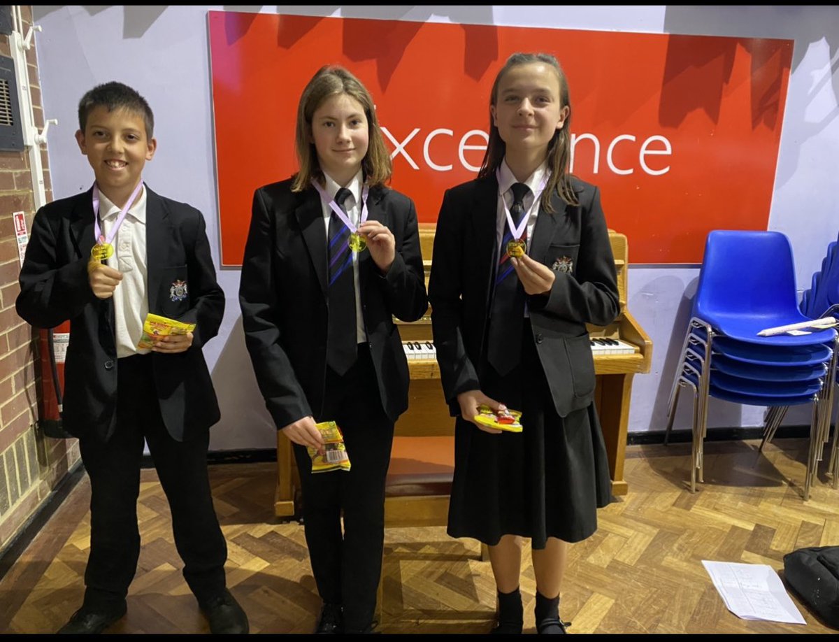 SCHAMaths's tweet image. Here’s a few pictures from the Year 7 STEM Day with our top 3 teams and also a couple of bridges which the students designed to support a fixed weight👏#stemcareers @HeartofHatton